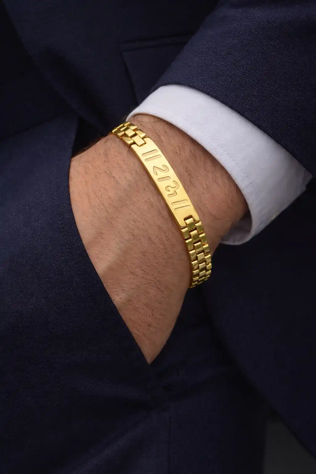 Shree Ram Symbol Premium Gold Bracelet for Men.png