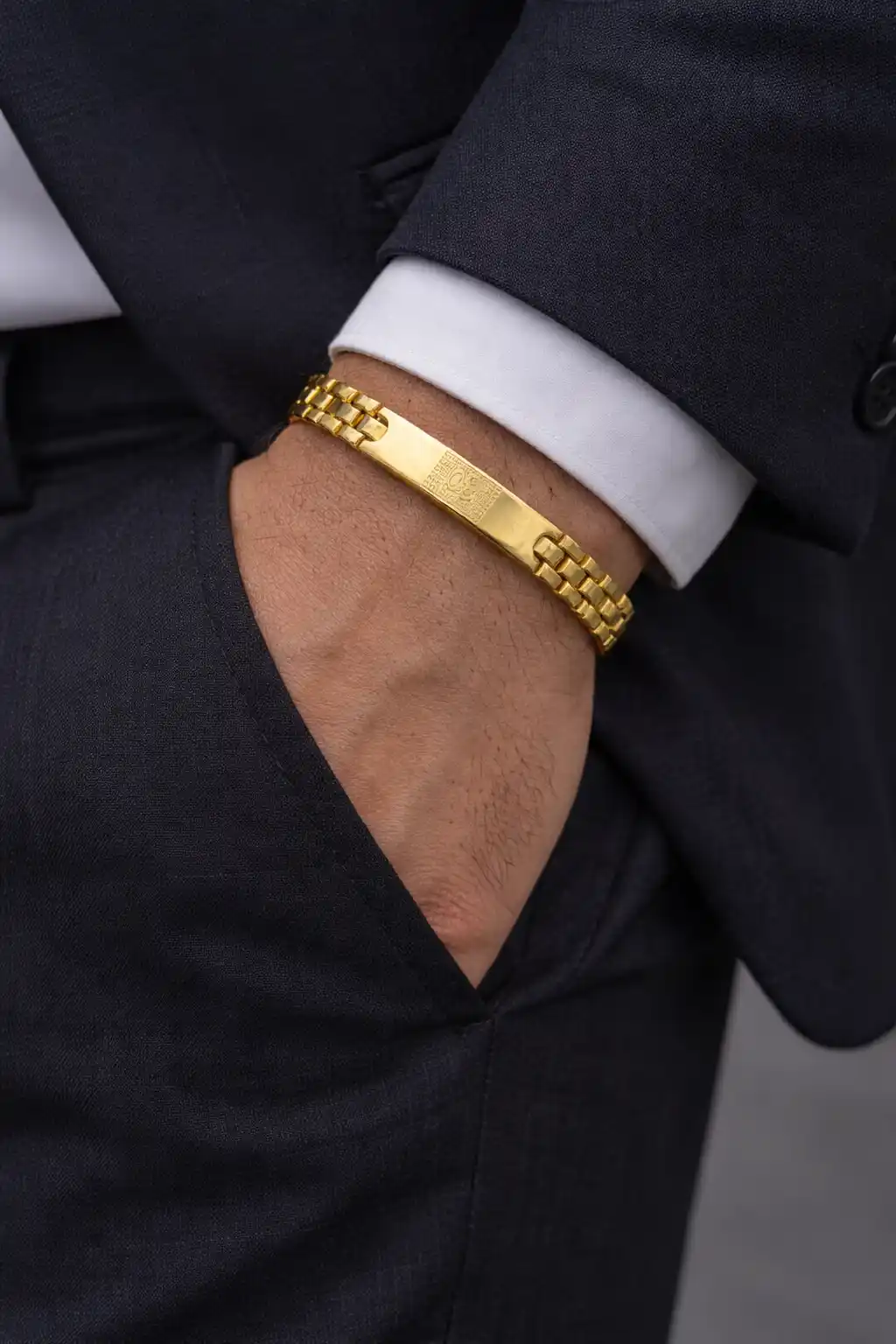 Om Gold Bracelet For Men With Dotted Pattern (8 Inch).png