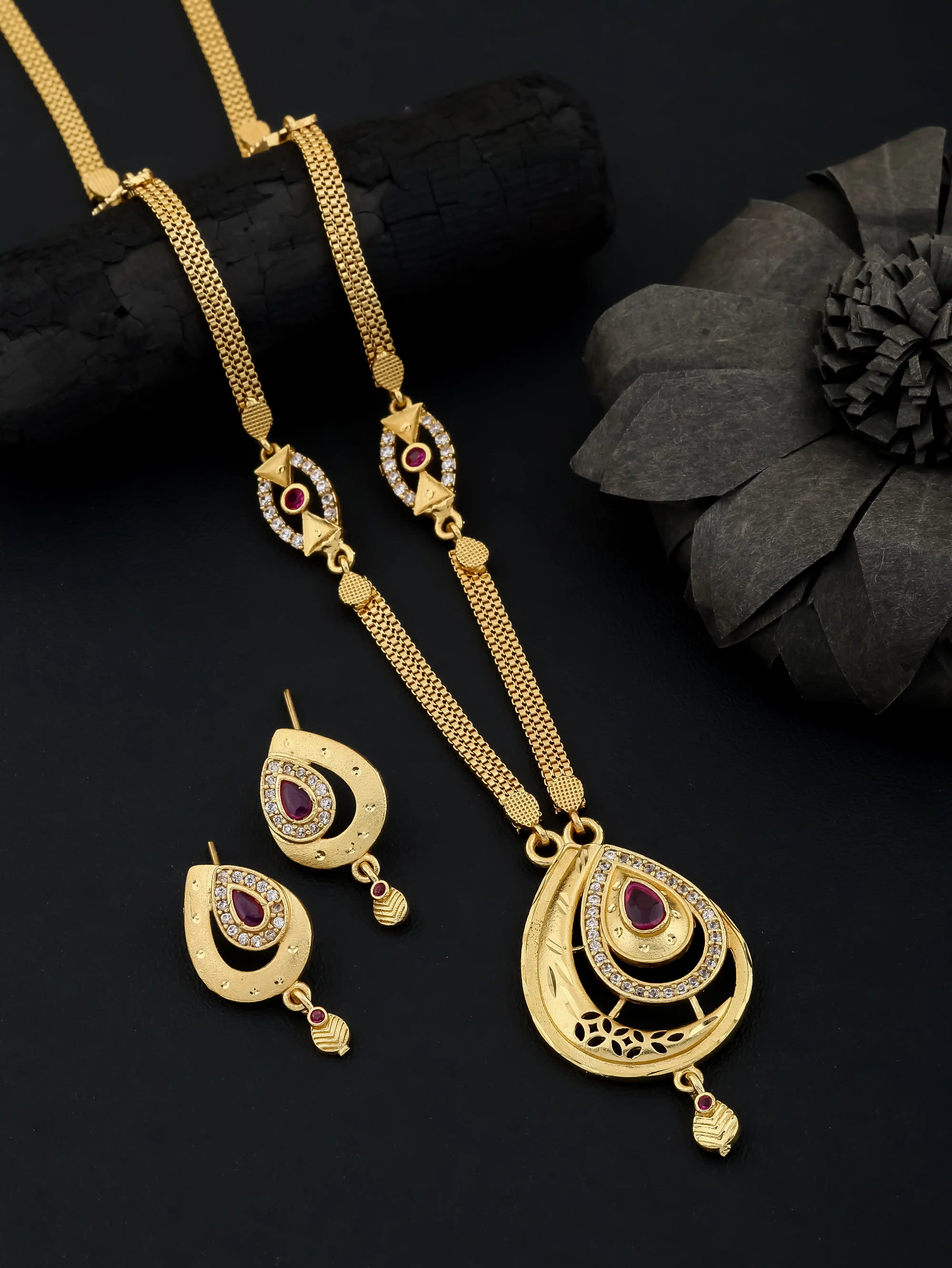 Micro Gold Plated AD Diamond Studded Fancy Oval Pendant Set with Chain.png