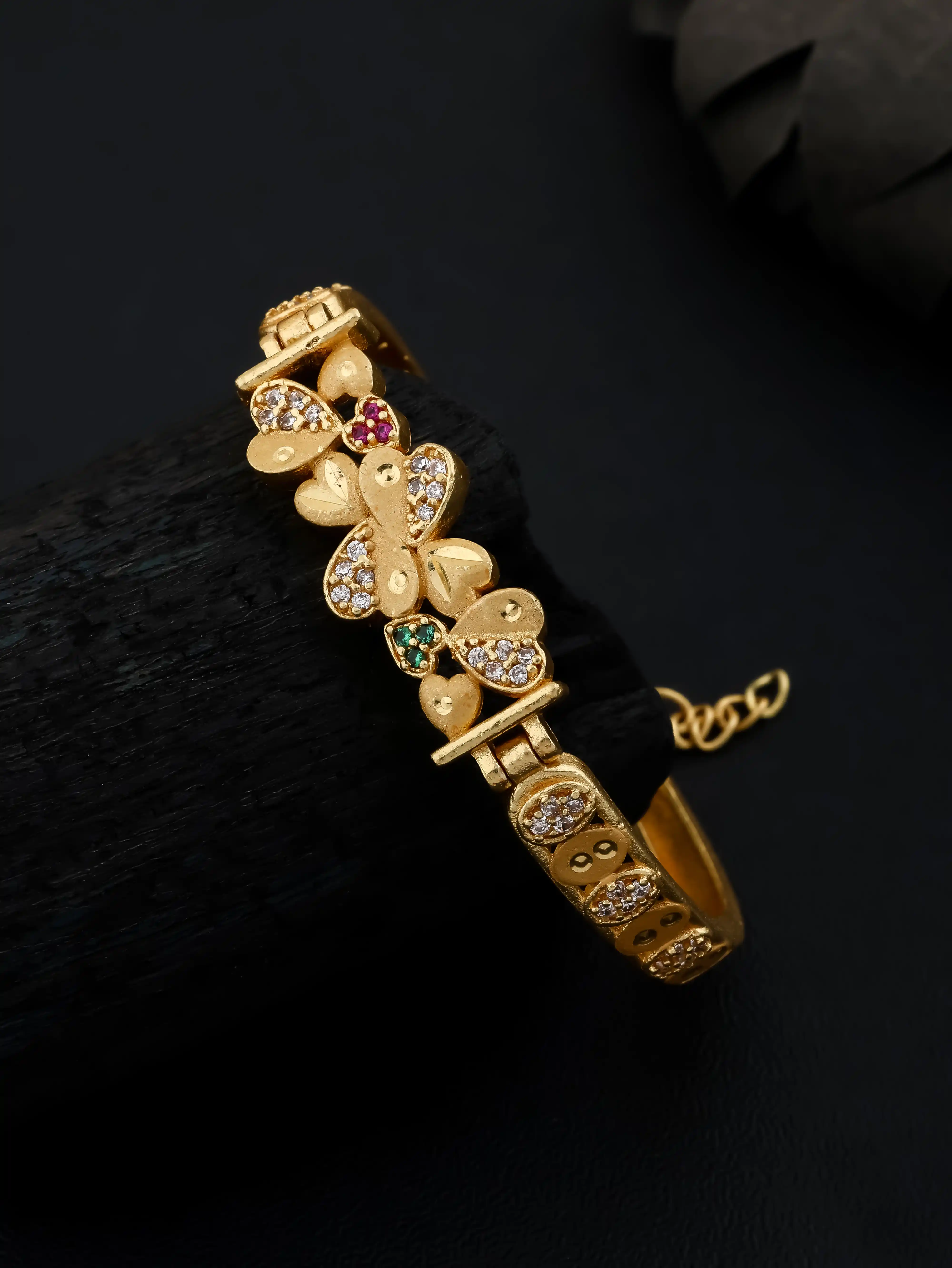 Micro Gold Plated And Diamond Studded Fancy Flower Bracelet.png