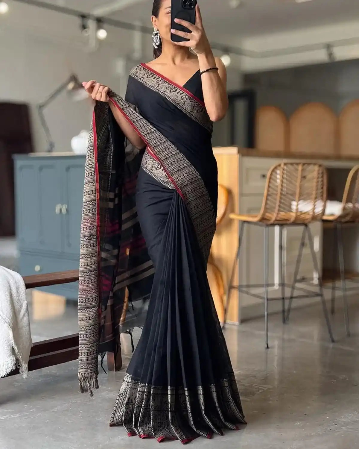 Black Big Border Narayanpet Pure Cotton Saree.png