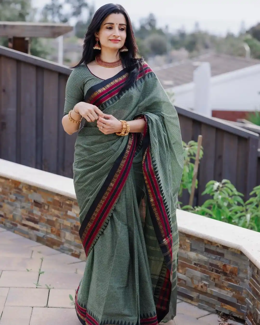 Pista Green Checks Narayanpet Pure Cotton Saree.png