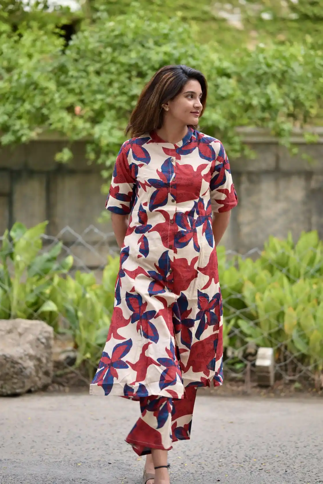 Vintage Rose & Navy Bold Botanical Floral Print Women’s Printed Cotton Co-ord Set .png