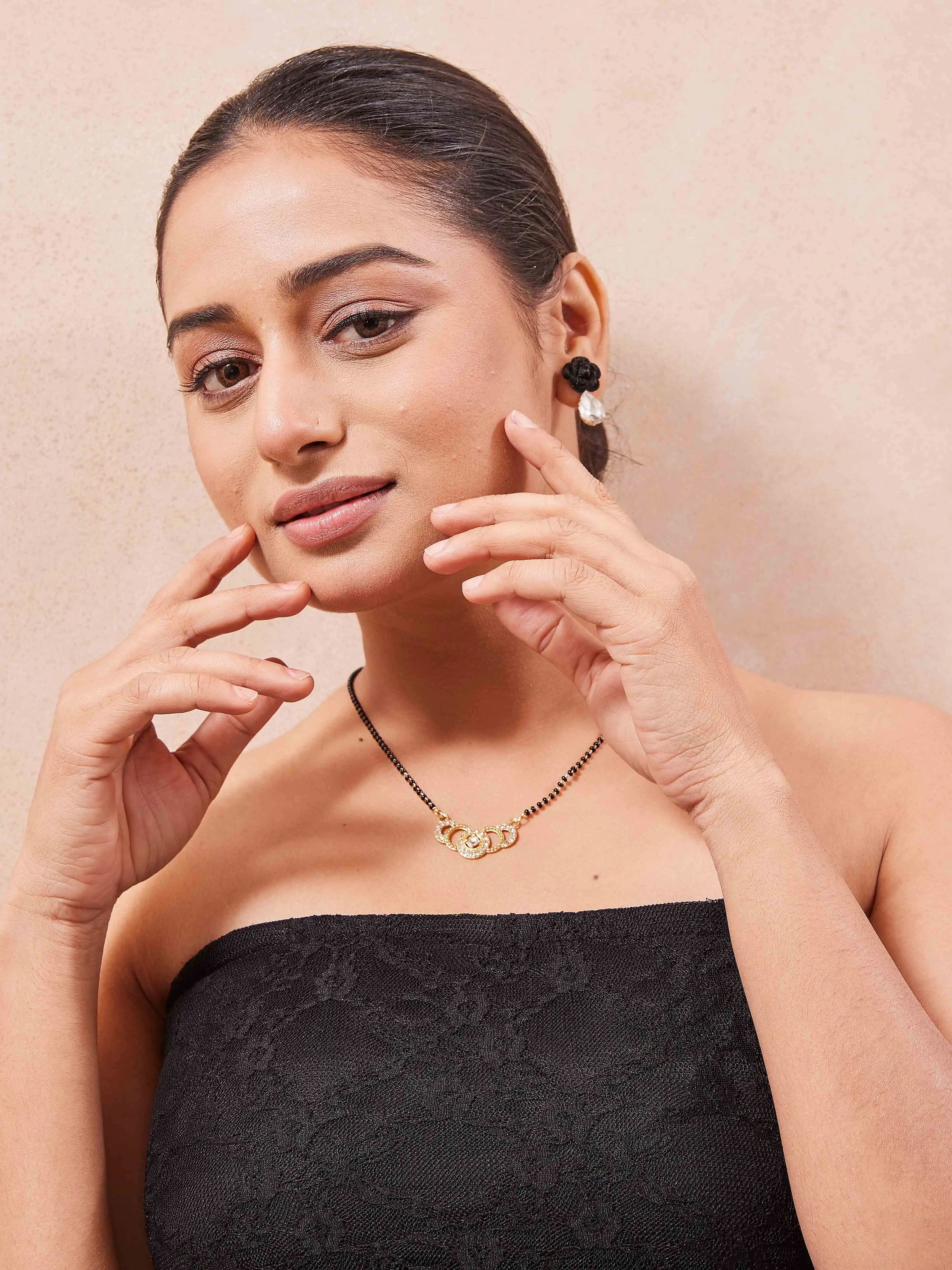 Mystic Leaflet Mangalsutra.png