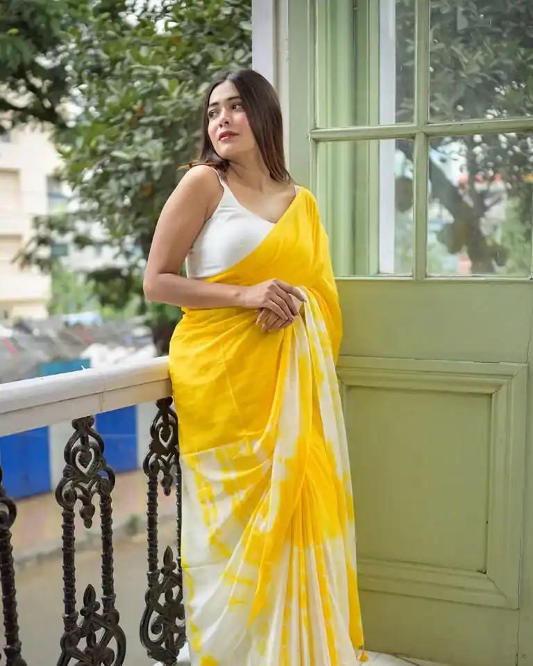 YELLOW COLOR DIGITAL PRINTED SOFT LINEN SAREE.png