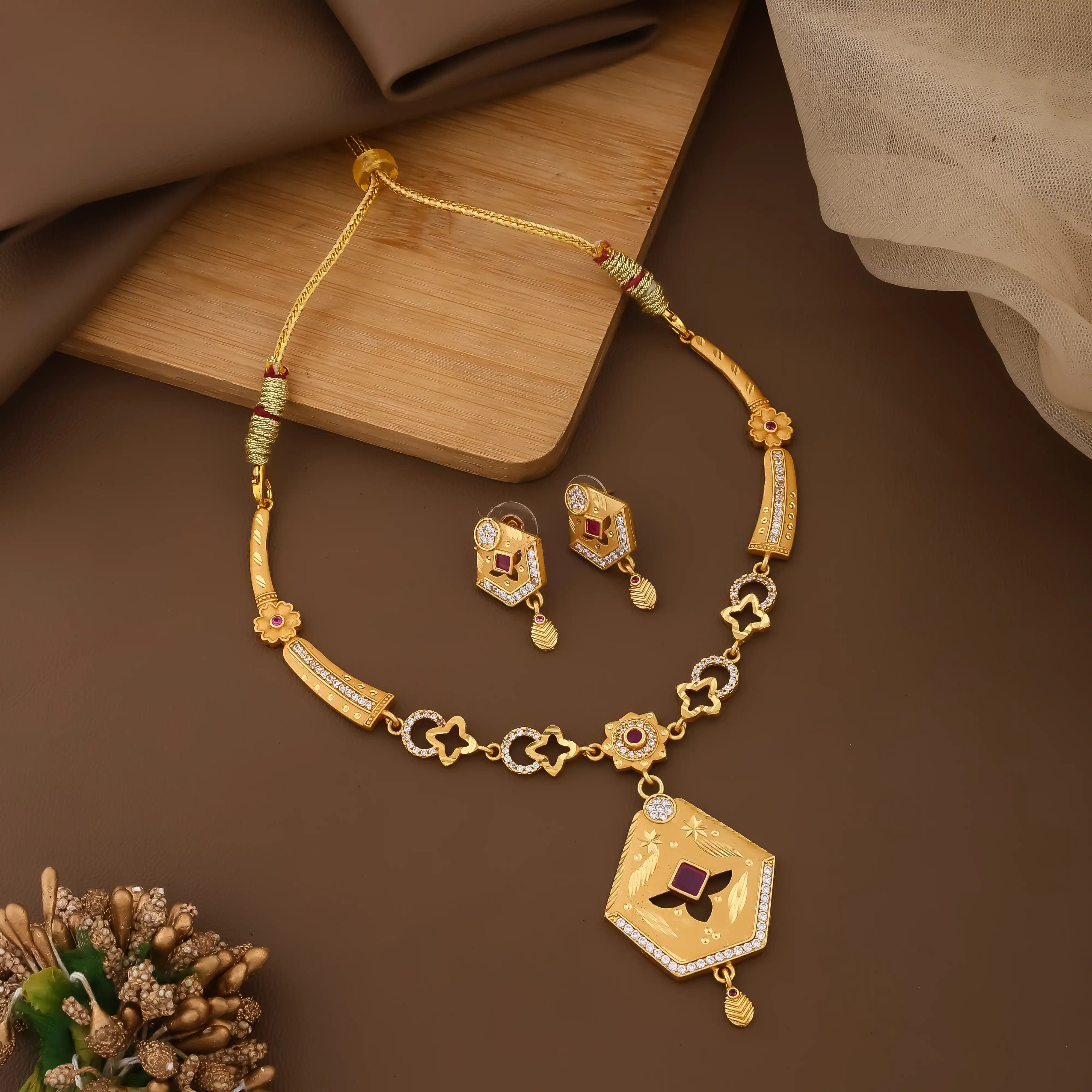 Traditional Gold-Toned Temple Jewellery Necklace Set.png