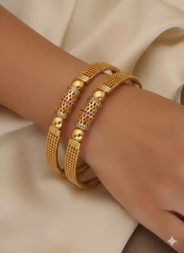 Gold-Plated Mesh Chain Bracelet Set With Decorative Beads.png