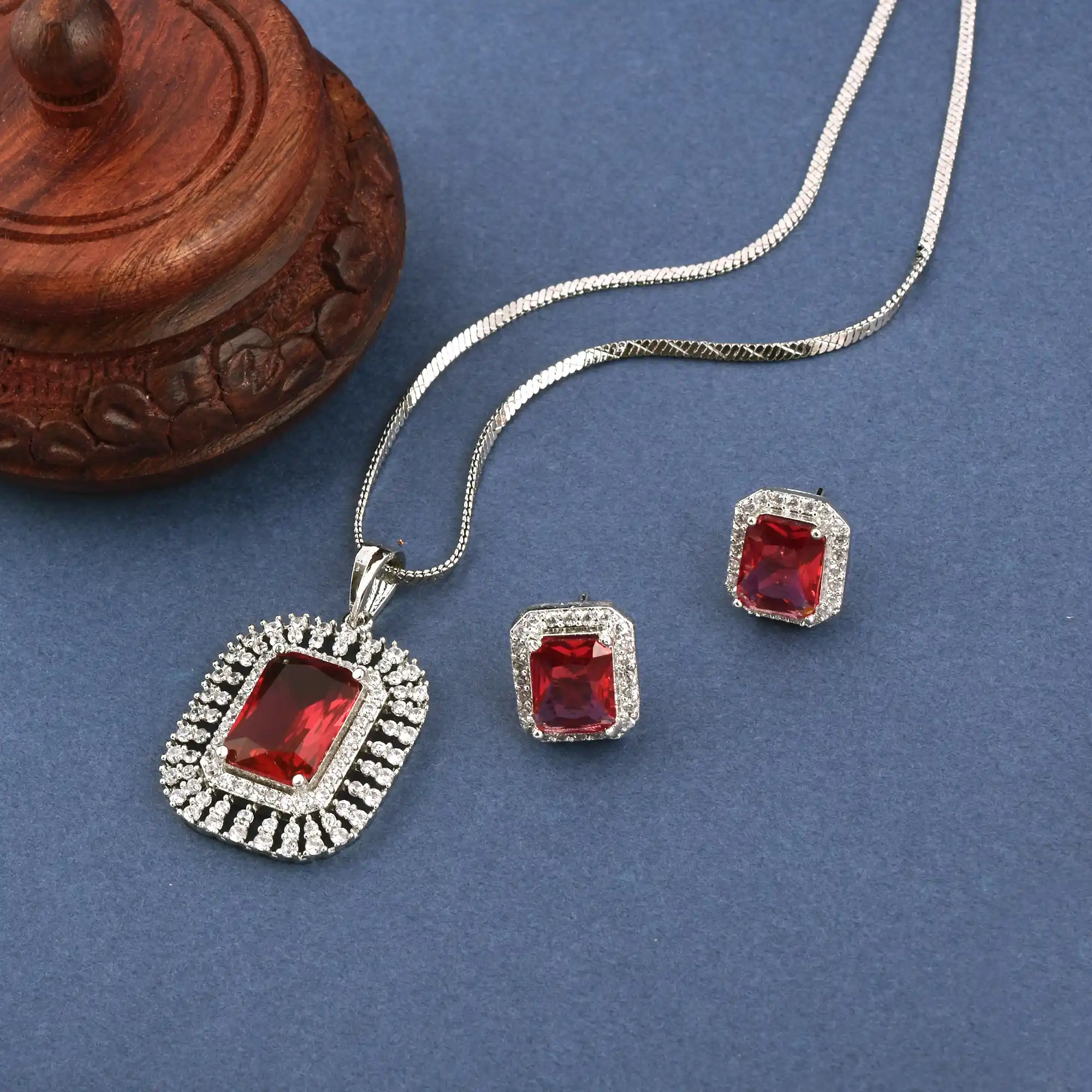 Majestic Garnet Cascade Pendant Set with Chain and Earrings.png