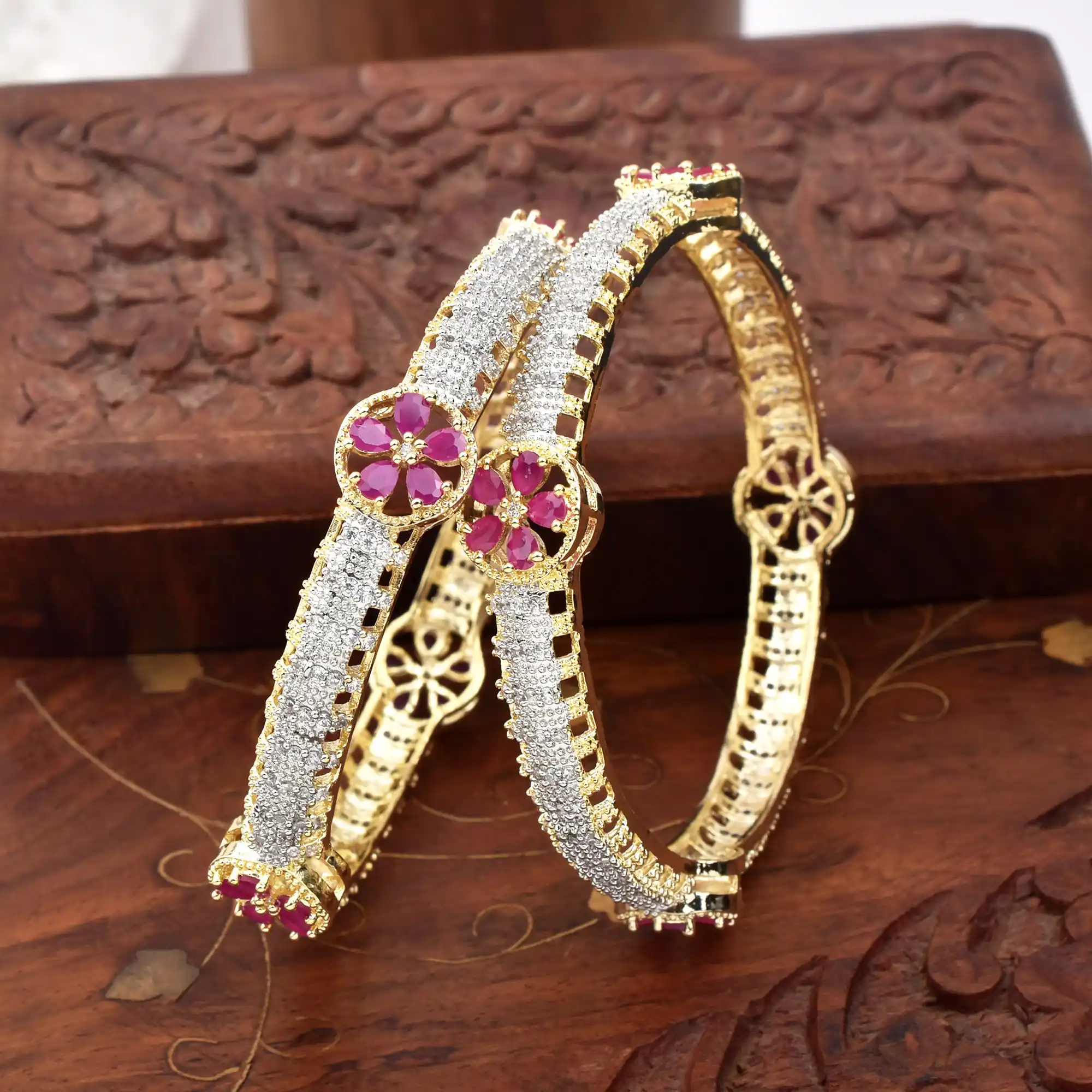 Royal Ruby Gleam Majesty Bangles.png