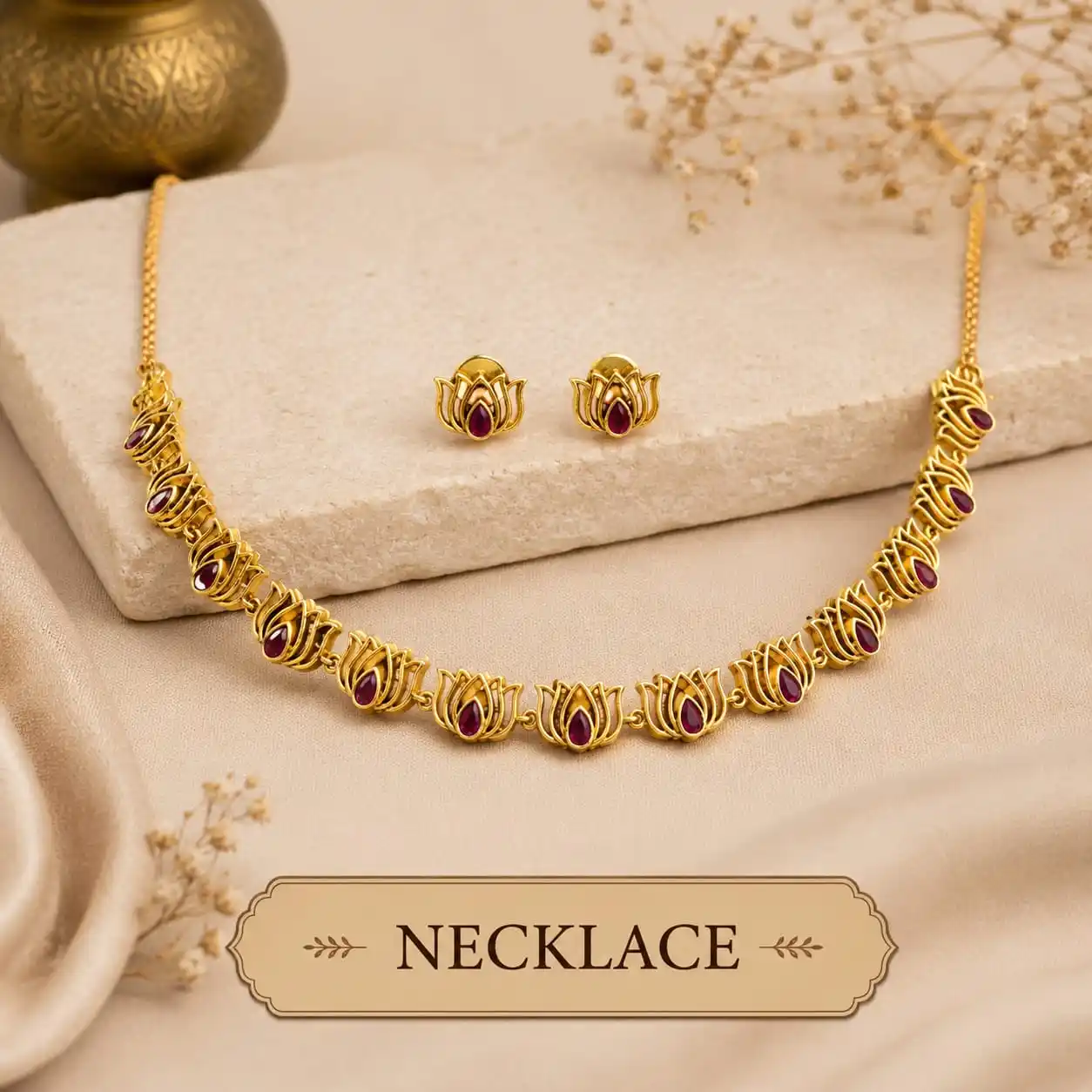 Necklace.png