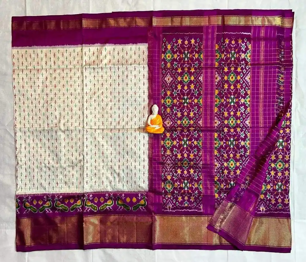 Pochampally Ikkat Sareee.png