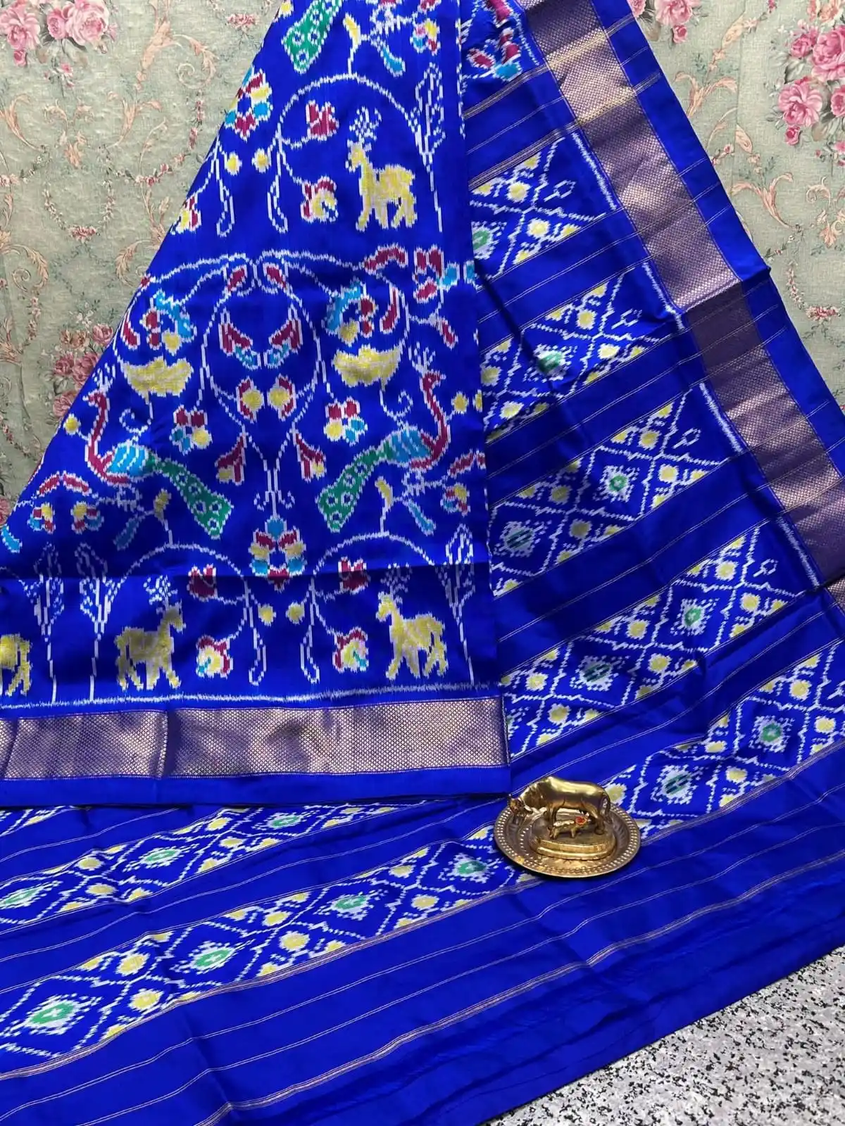 POCHAMPALLI DESIGNER AND DOLLA SILK FABRIC SAREES.png